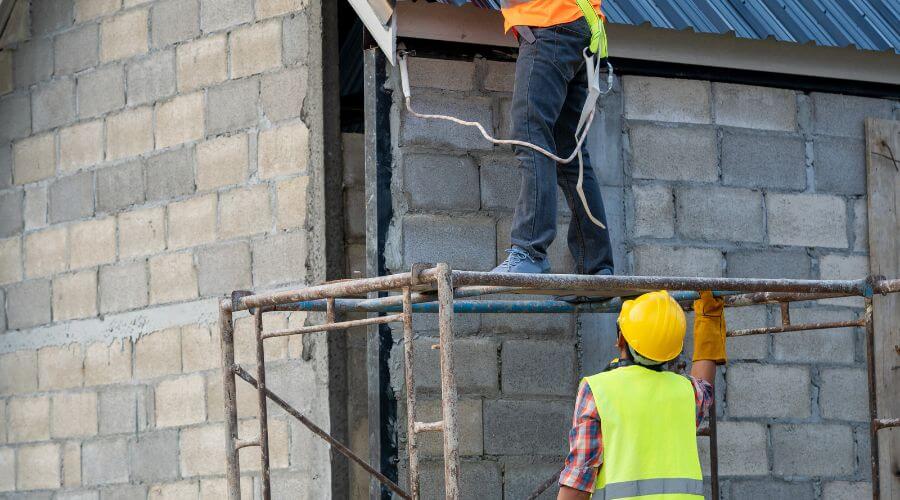 Professional New roof installation in Cissna Park, IL